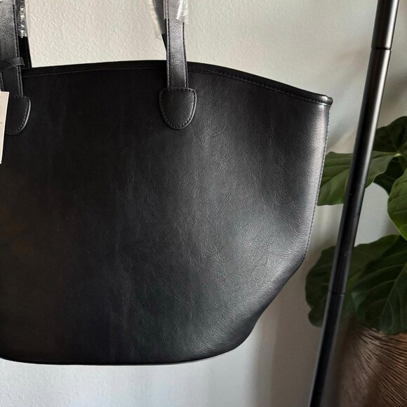 Abercrombie & Fitch Black Vegan Leather Tote Bag NWT - Picture 7 of 12